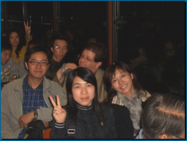 602x451 pixels (81K)